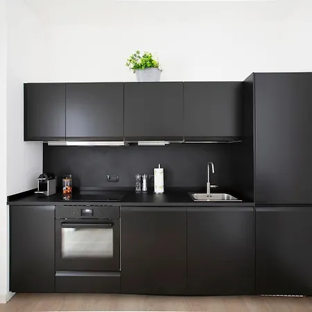 - 8 Posti Con Sauna Palestra E Garage 아파트