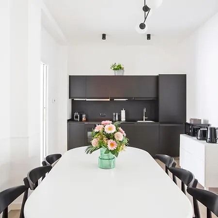 - 8 Posti Con Sauna Palestra E Garage 아파트 레코